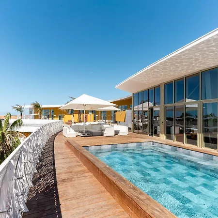 X Vibes Couple Only Design Rooftop Et Parking Village Naturiste