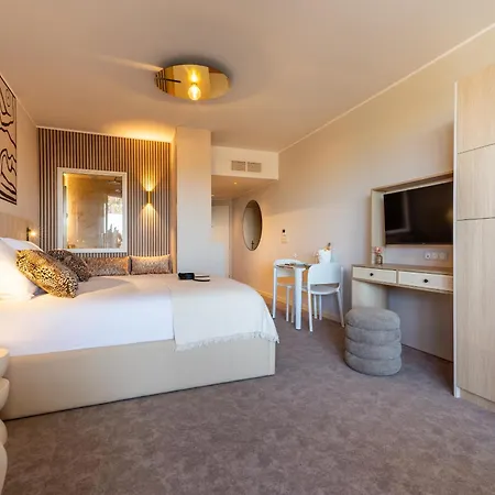 X Vibes Couple Only Design Rooftop Et Parking Village Naturiste *
