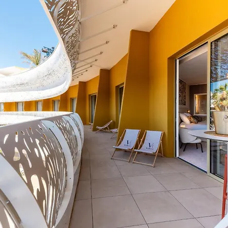 X Vibes Couple Only Design Rooftop Et Parking Village Naturiste