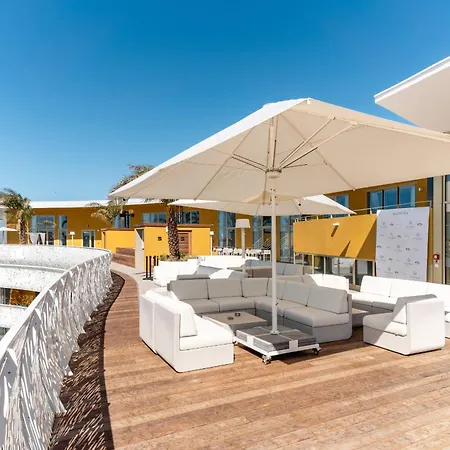 X Vibes Couple Only Design Rooftop Et Parking Village Naturiste Appartement Agde
