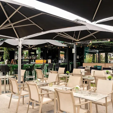 X Vibes Couple Only Design Rooftop Et Parking Village Naturiste Apartment